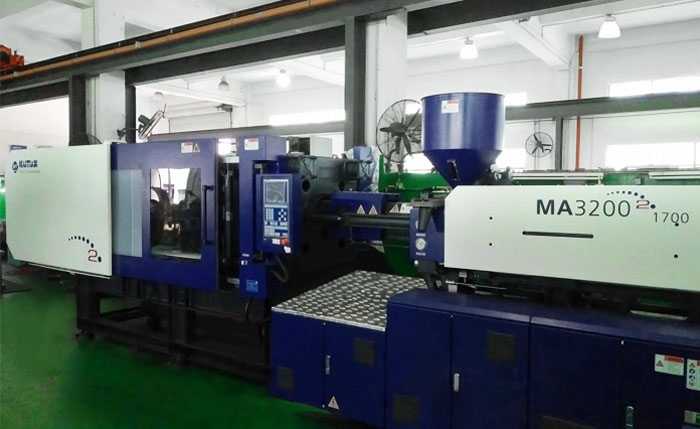 海天320噸注塑機(jī)